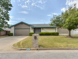 Sold home at 6606 NW 95th Street