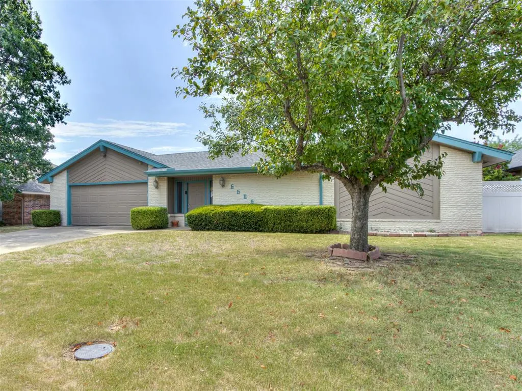Photo 2 — 6606 NW 95th Street, Oklahoma City, OK 73162