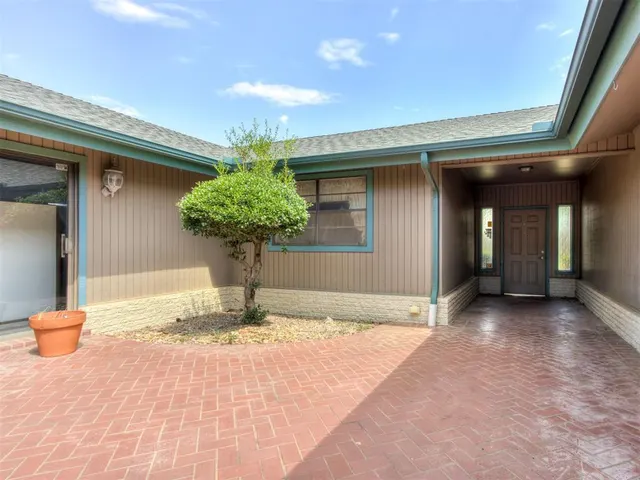 Photo 5 — 6606 NW 95th Street, Oklahoma City, OK 73162
