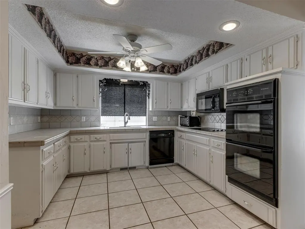Photo 13 — 6606 NW 95th Street, Oklahoma City, OK 73162