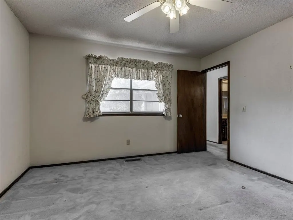 Photo 29 — 6606 NW 95th Street, Oklahoma City, OK 73162
