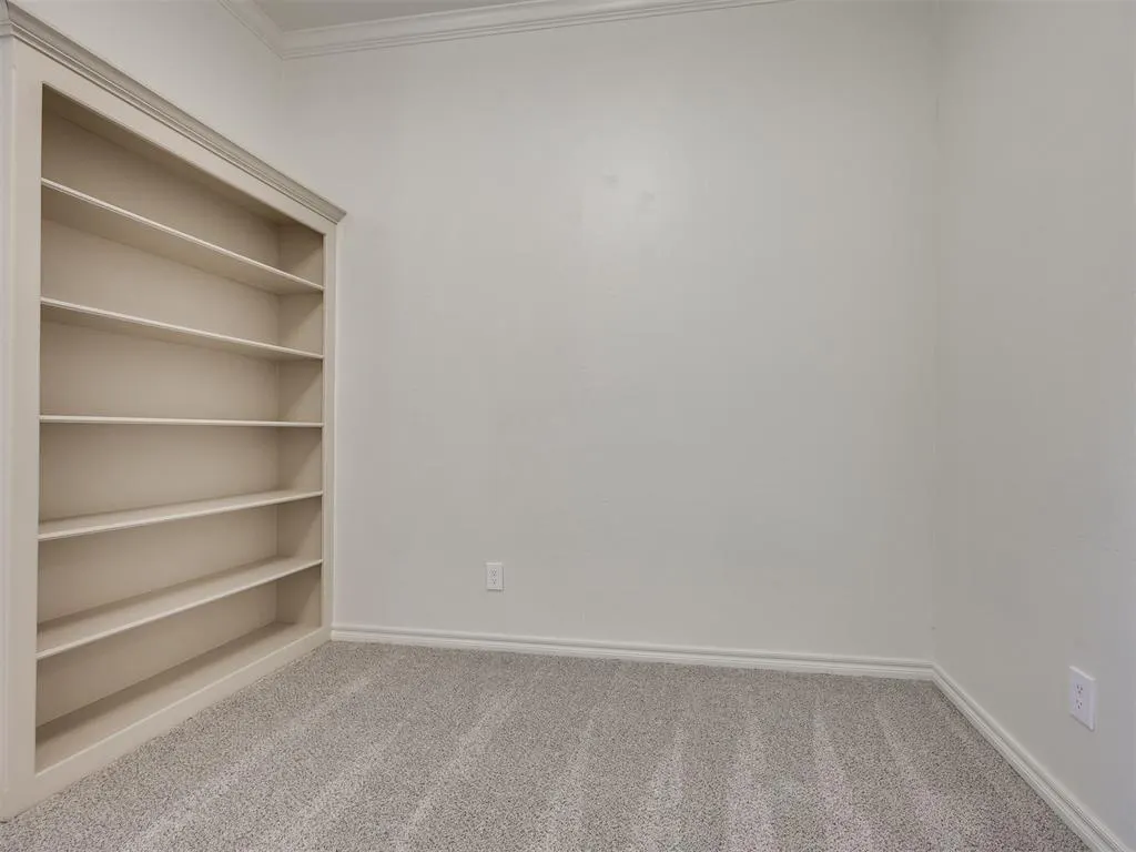 Photo 6 — 2901 Danielle Terrace, Moore, OK 73160