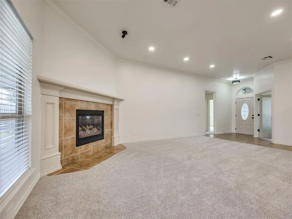 Photo 12 — 2901 Danielle Terrace, Moore, OK 73160