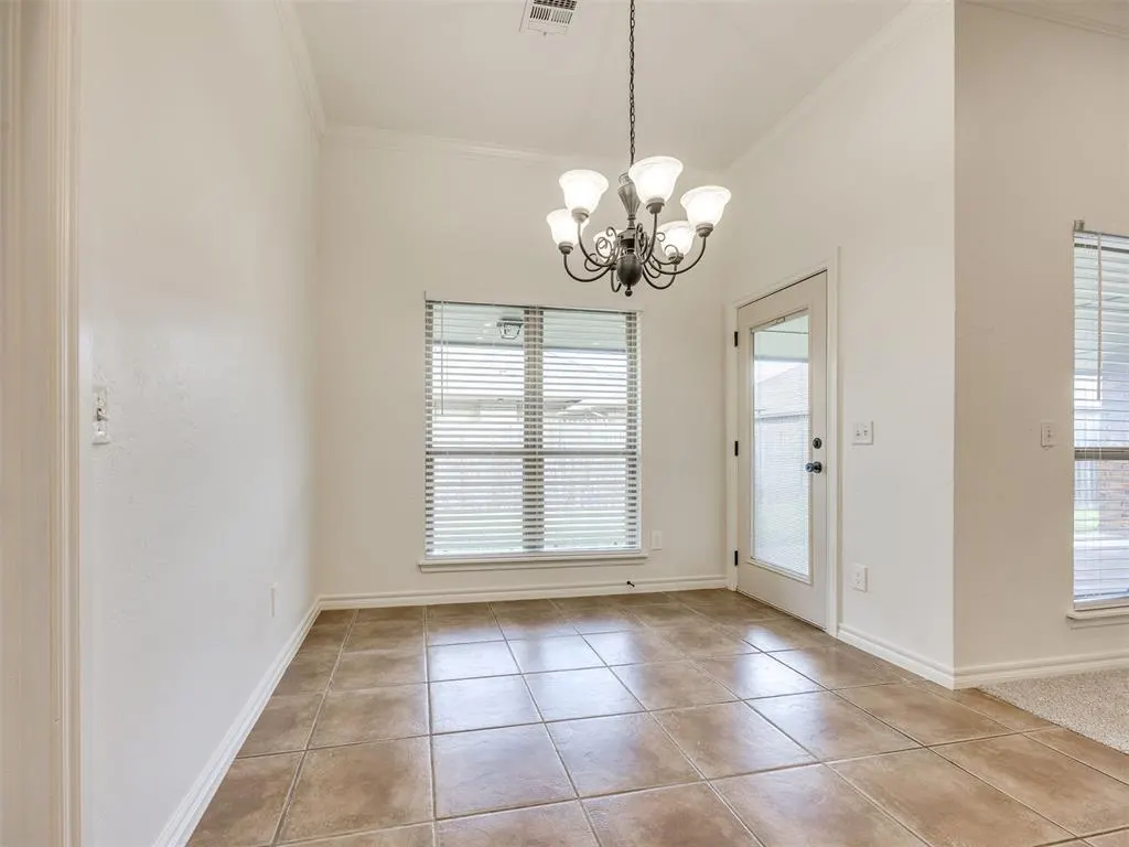 Photo 14 — 2901 Danielle Terrace, Moore, OK 73160