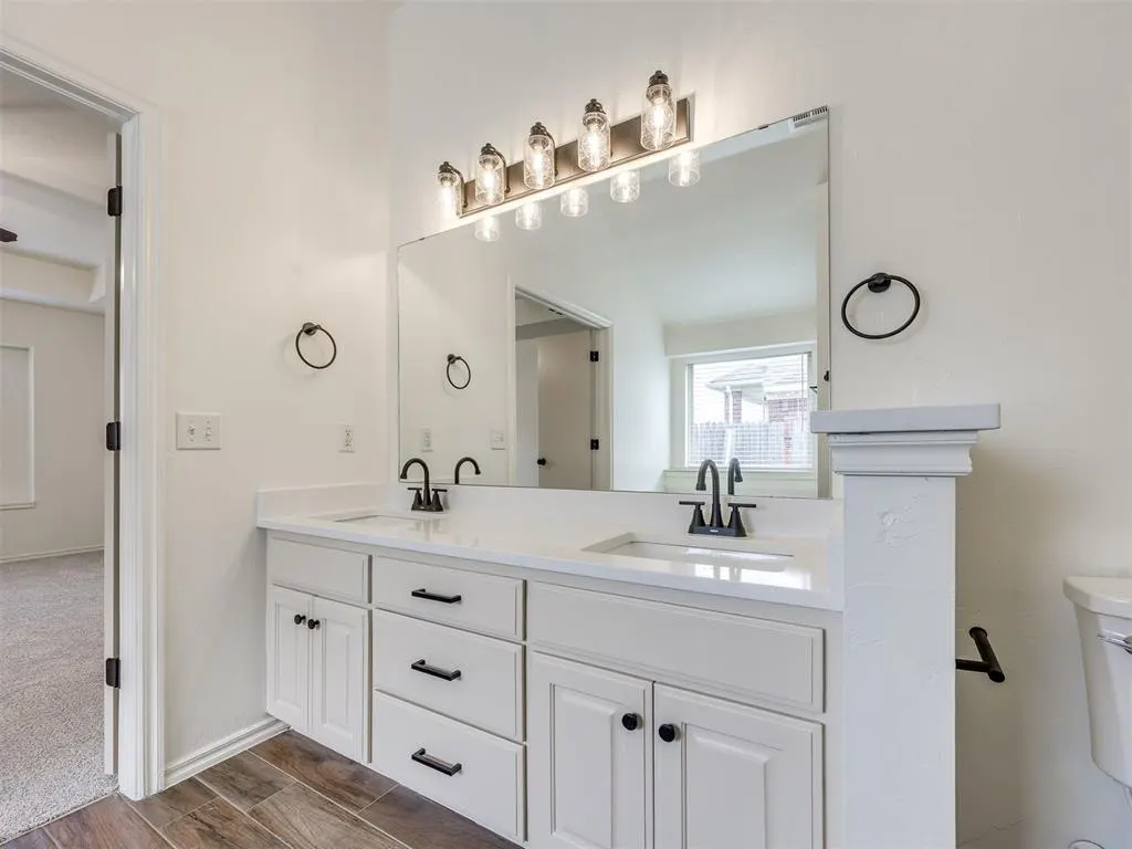 Photo 24 — 2901 Danielle Terrace, Moore, OK 73160