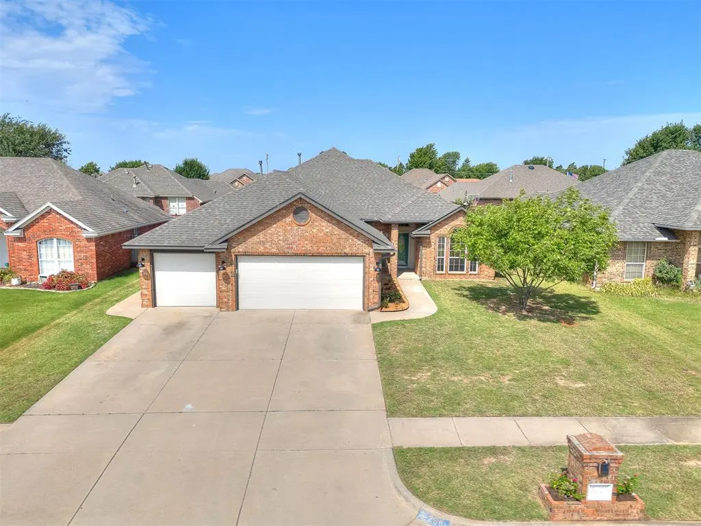Photo 46 — 2901 Danielle Terrace, Moore, OK 73160