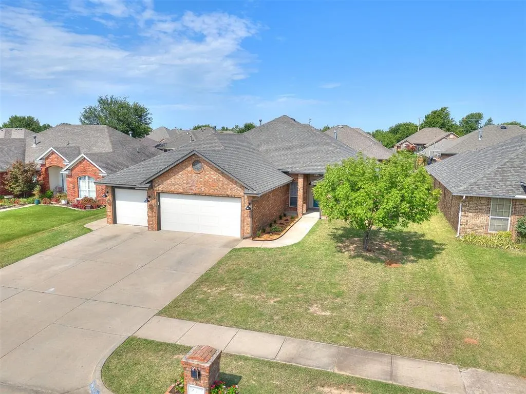 Photo 47 — 2901 Danielle Terrace, Moore, OK 73160