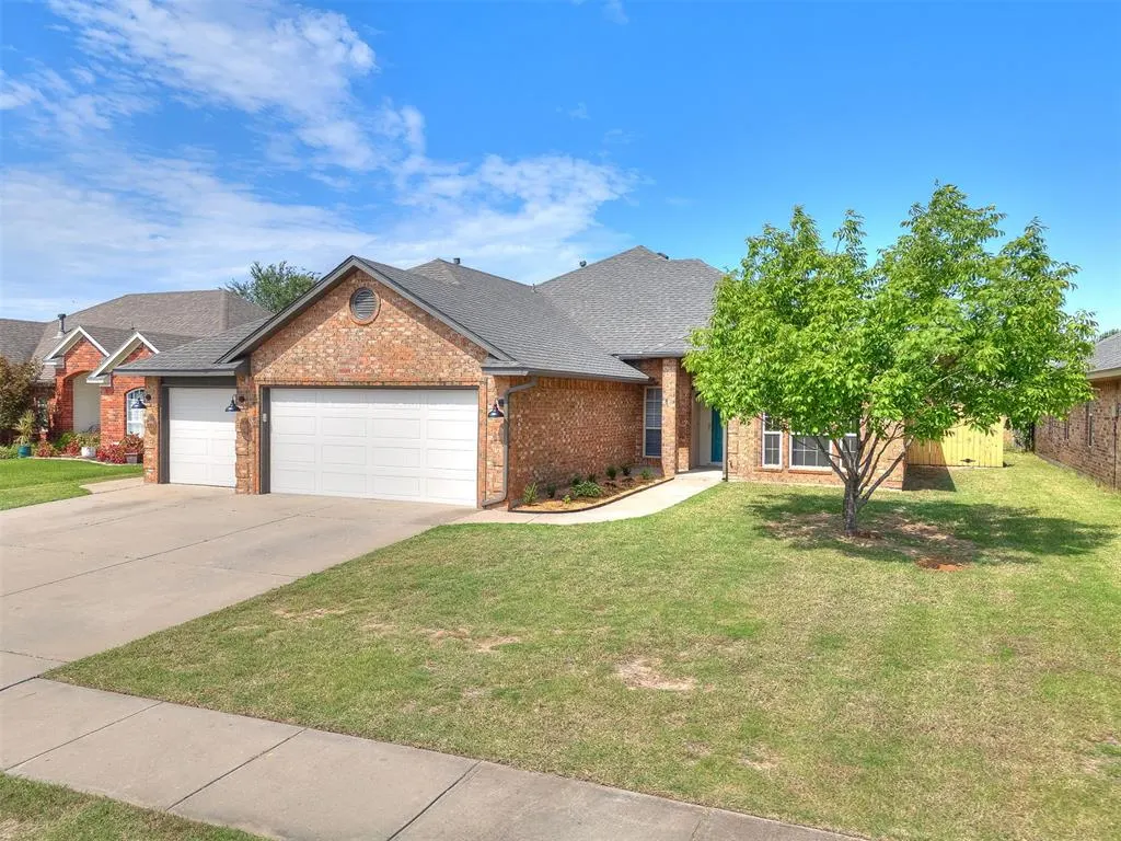 Photo 50 — 2901 Danielle Terrace, Moore, OK 73160