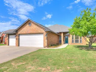 Sold home at 2901 Danielle Terrace