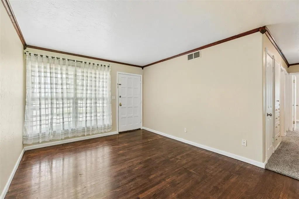 Photo 9 — 2209 Flannery Drive, Oklahoma City, OK 73110