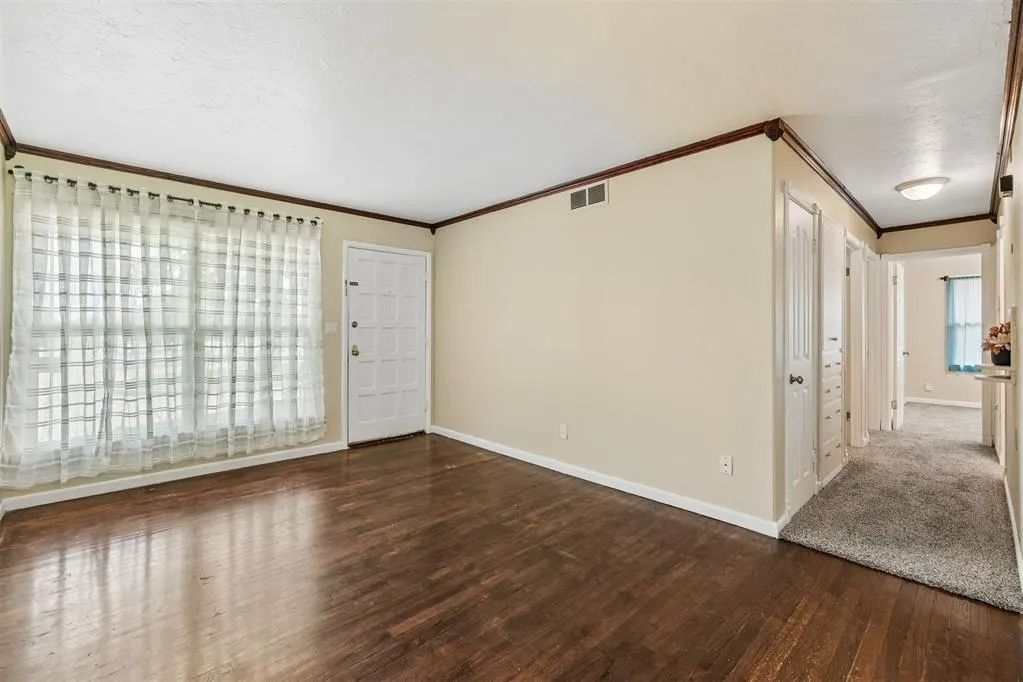 Photo 10 — 2209 Flannery Drive, Oklahoma City, OK 73110