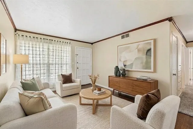 Photo 5 — 2209 Flannery Drive, Oklahoma City, OK 73110