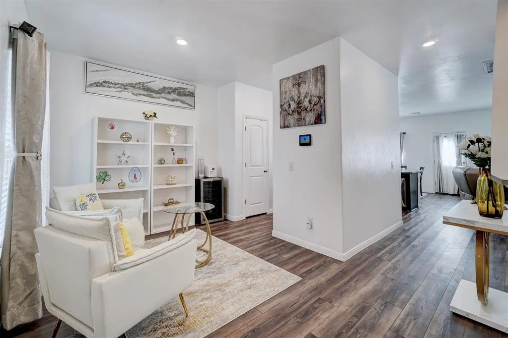 Photo 3 — 2517 Scarlet Lane, El Reno, OK 73036