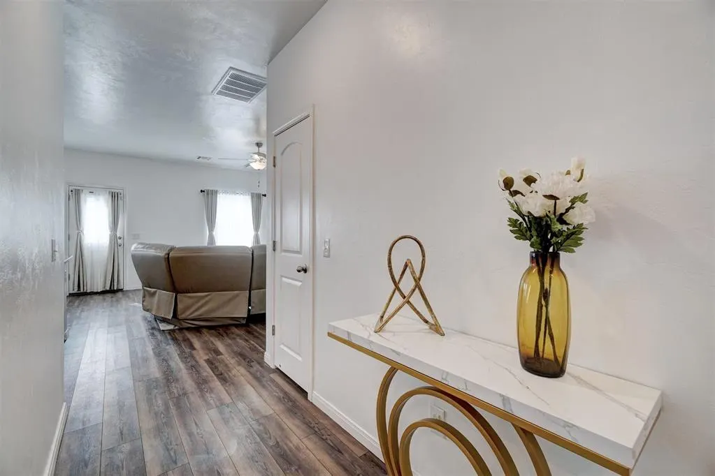 Photo 4 — 2517 Scarlet Lane, El Reno, OK 73036