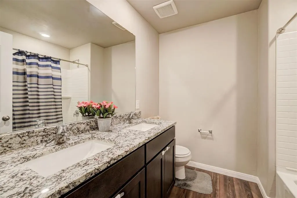 Photo 8 — 2517 Scarlet Lane, El Reno, OK 73036