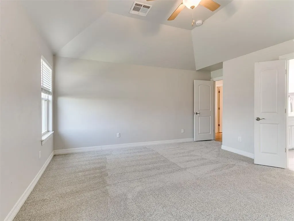 Photo 19 — 9204 Anaum Lane, Yukon, OK 73099