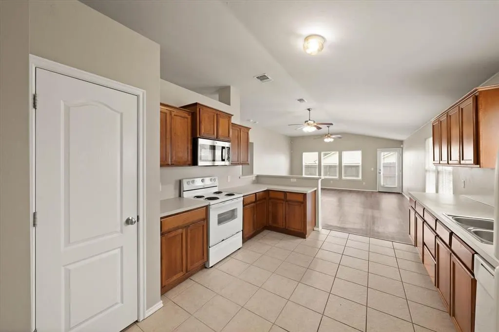 Photo 19 — 2829 NW 182nd Street, Edmond, OK 73012
