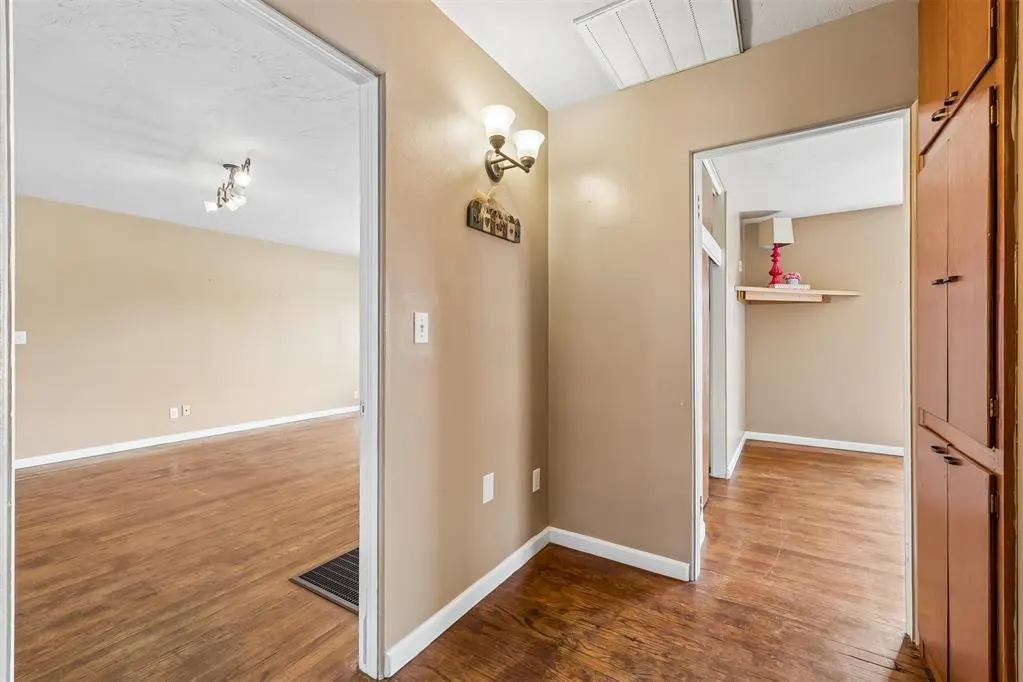 Photo 25 — 417 S Grand Street, Crescent, OK 73028