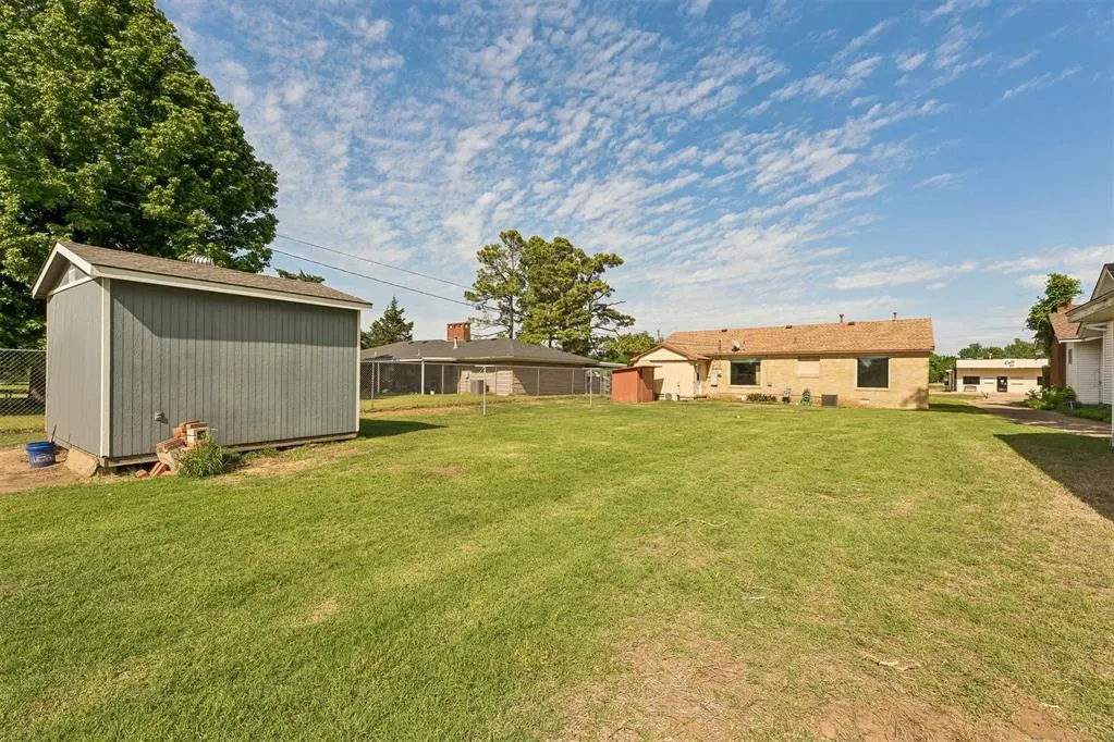 Photo 43 — 417 S Grand Street, Crescent, OK 73028