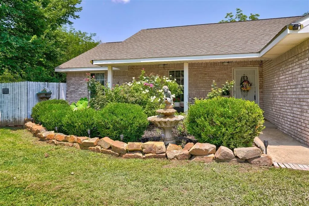 Photo 2 — 1602 Boren Boulevard, Seminole, OK 74868