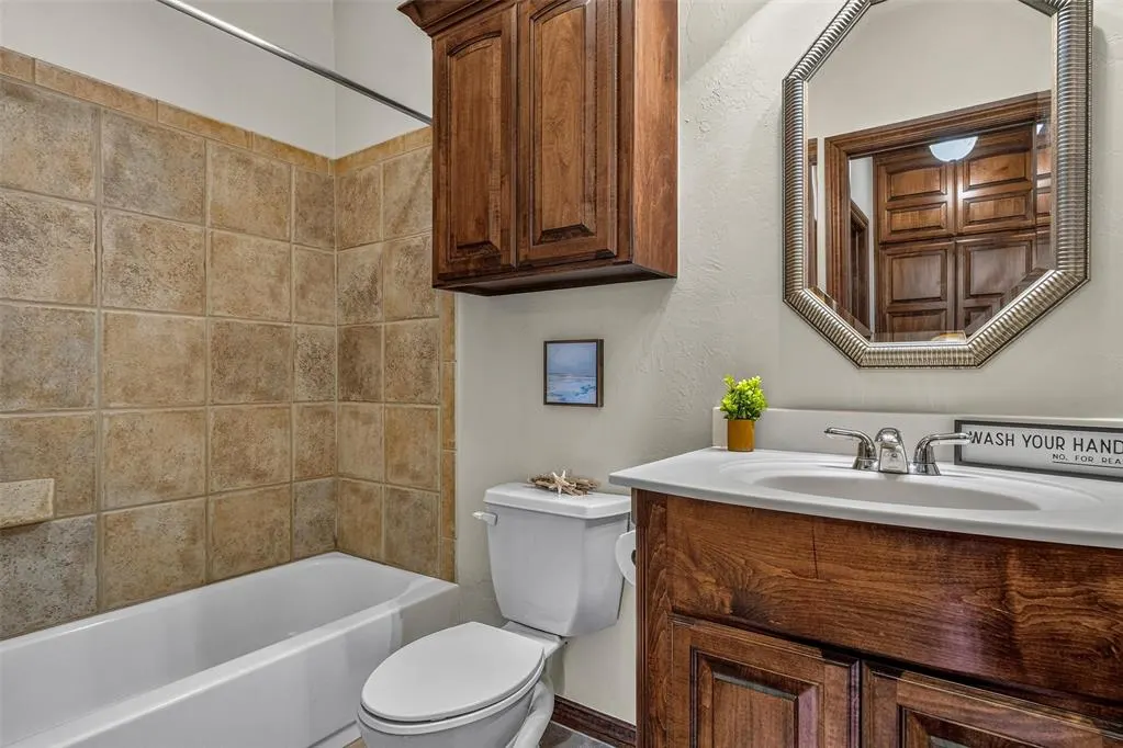 Photo 12 — 15305 Sugar Loaf Drive, Edmond, OK 73013