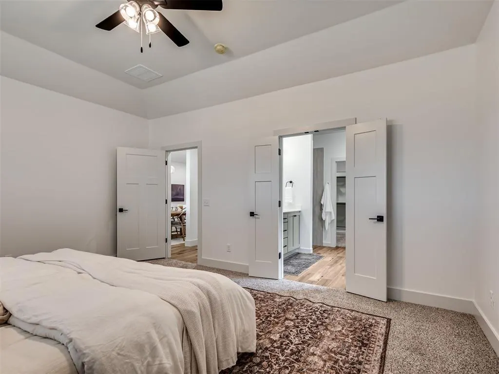 Photo 13 — 16105 Navarra Way, Oklahoma City, OK 73170