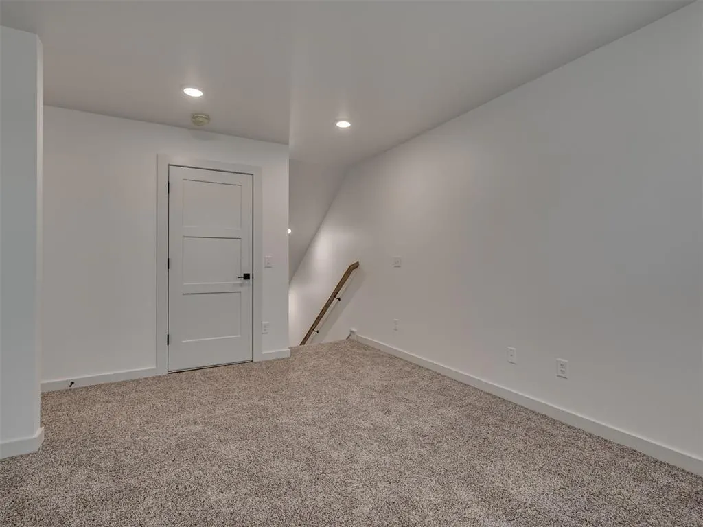 Photo 29 — 16105 Navarra Way, Oklahoma City, OK 73170