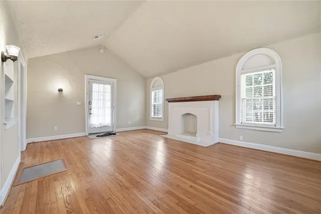 Photo 5 — 937 NE 20th Street, Oklahoma City, OK 73105
