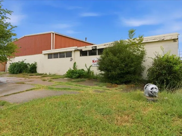 Photo 2 — 100 NE 24th Street, Oklahoma City, OK 73105