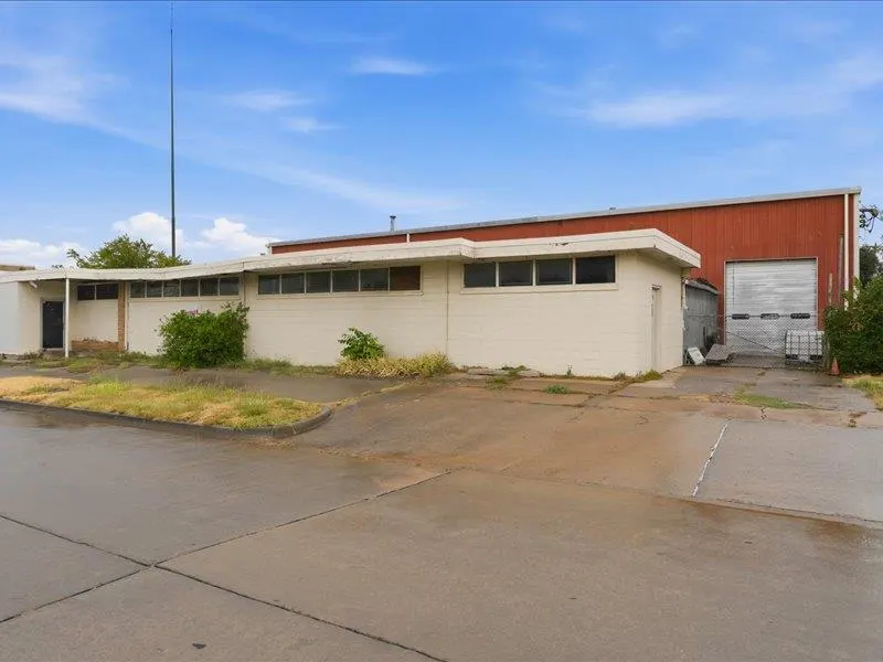 Photo 3 — 100 NE 24th Street, Oklahoma City, OK 73105