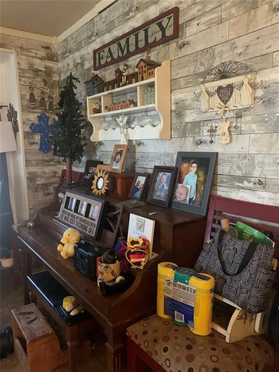 Photo 6 — 407 N 6th Street, Fort Cobb, OK 73038