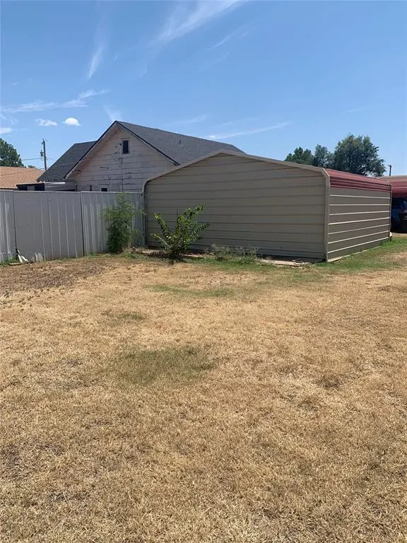 Photo 21 — 407 N 6th Street, Fort Cobb, OK 73038