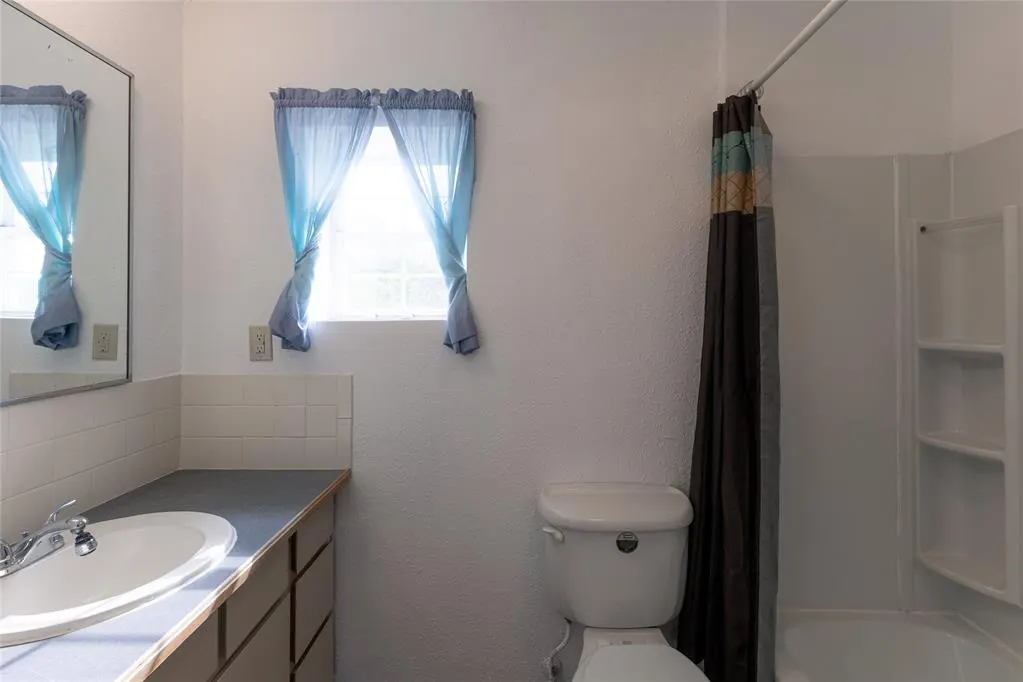 Photo 10 — 334169 E 1010 Road, Harrah, OK 73045