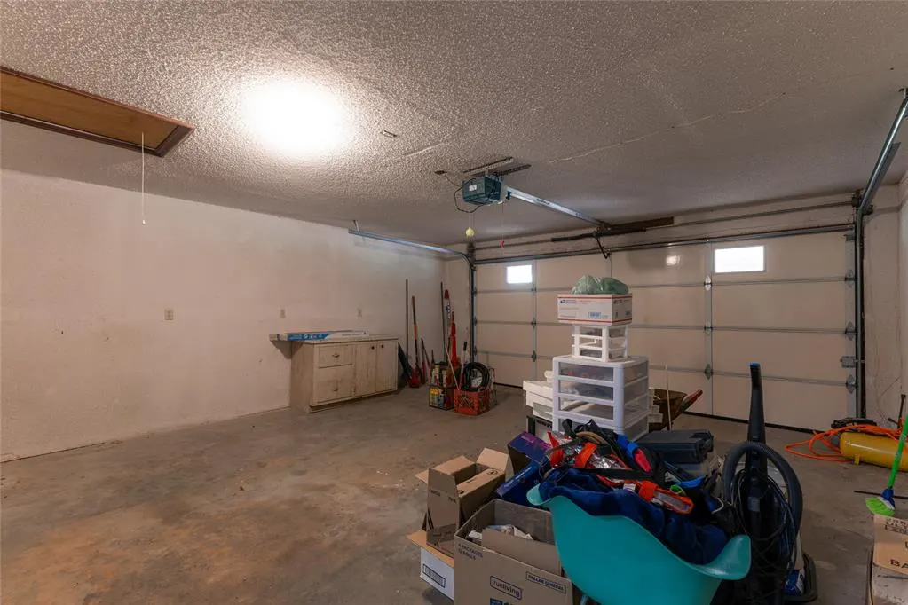Photo 31 — 334169 E 1010 Road, Harrah, OK 73045