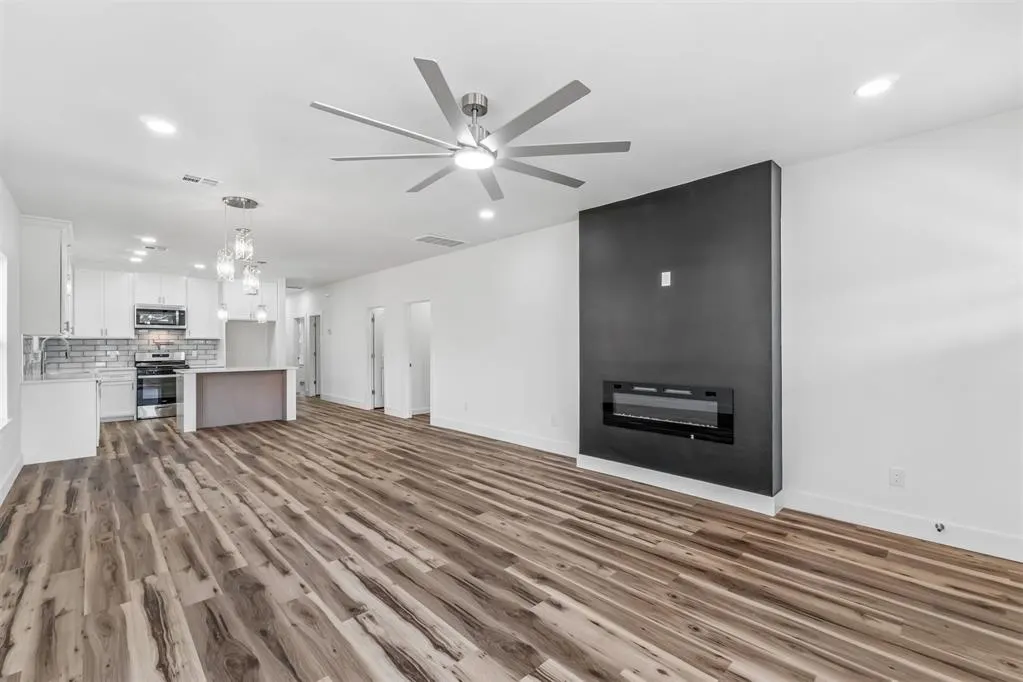 Photo 5 — 321 NW 91st Street, Oklahoma City, OK 73114