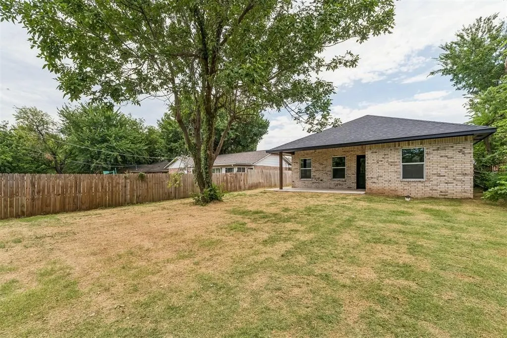 Photo 32 — 321 NW 91st Street, Oklahoma City, OK 73114