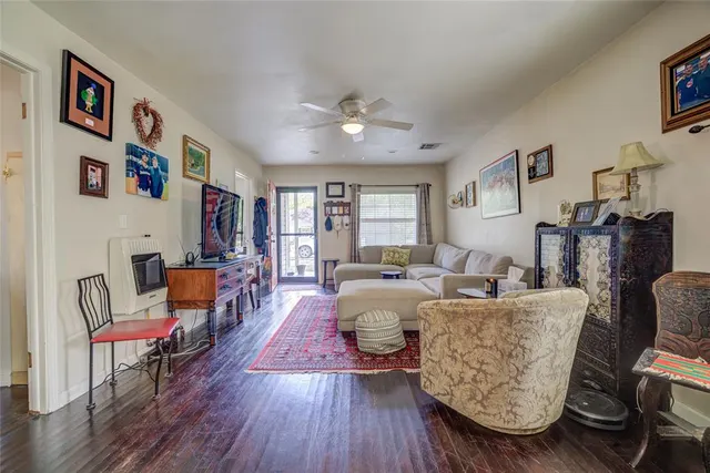 Photo 2 — 913 E Comanche Street, Norman, OK 73071