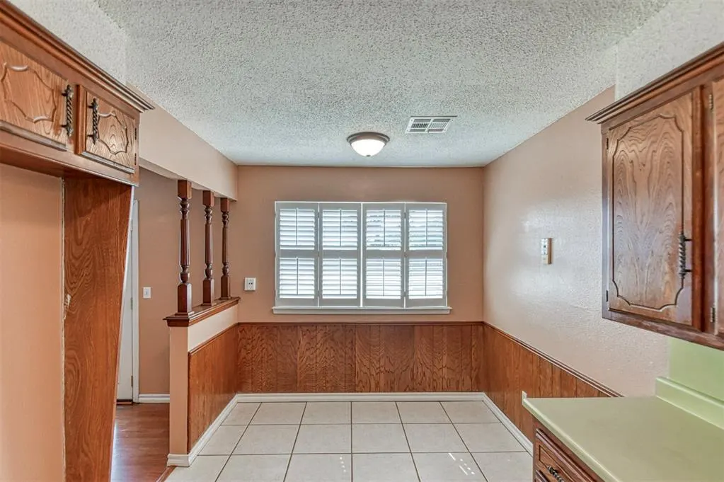 Photo 8 — 224 Atterberry Drive, Norman, OK 73071