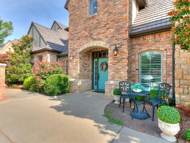 Photo 2 — 3144 Millbrook Square, Norman, OK 73072
