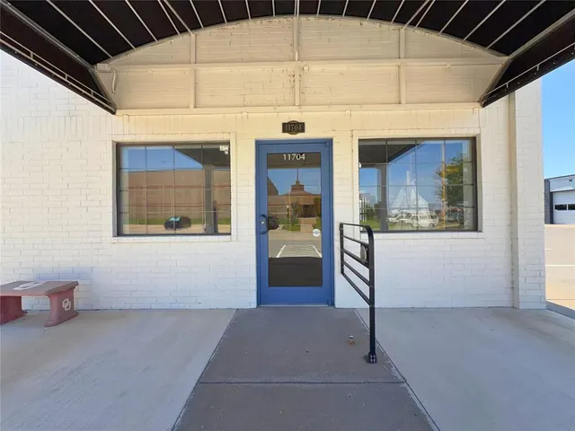 Photo 5 — 11704 S Western Avenue, Oklahoma City, OK 73170