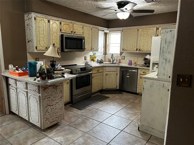 Photo 8 — 2309 NE 8th Street, Moore, OK 73160
