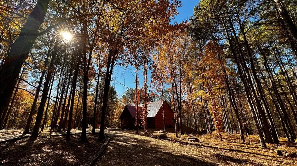 Photo 3 — 121 Ironwood Road, Broken Bow, OK 74728