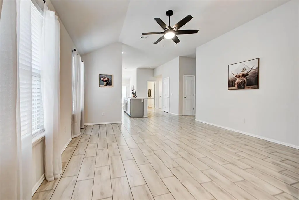 Photo 5 — 4804 Crystal Hill Drive, Oklahoma City, OK 73179