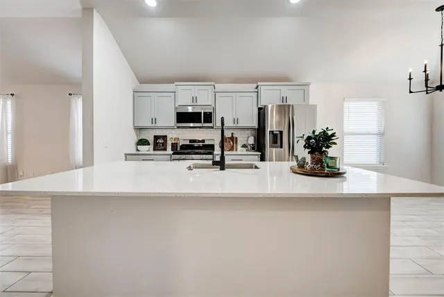 Photo 8 — 4804 Crystal Hill Drive, Oklahoma City, OK 73179