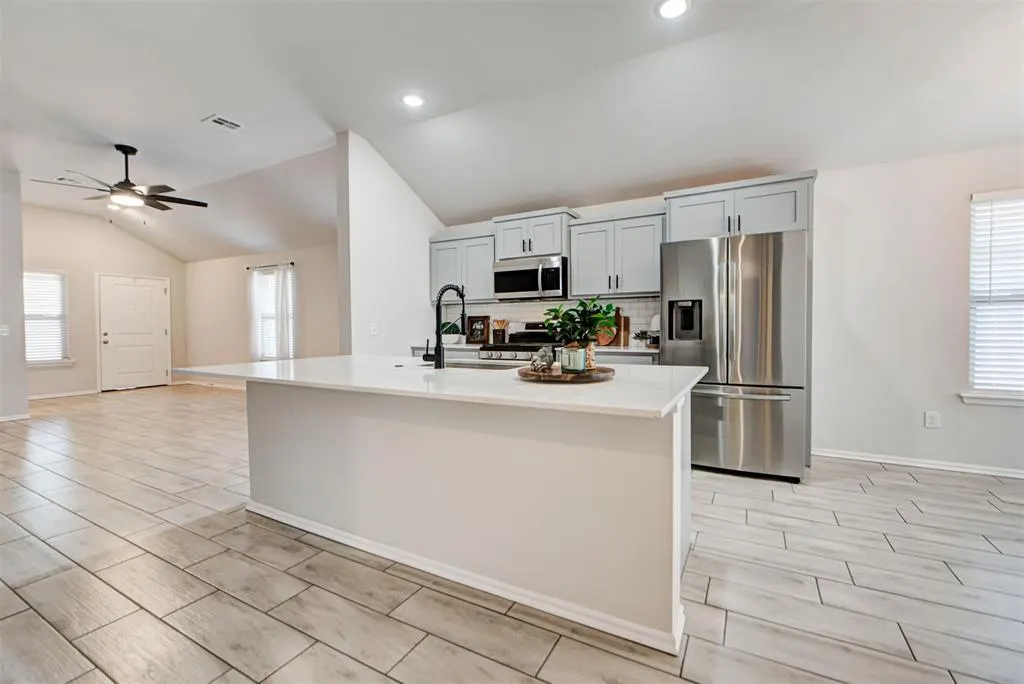 Photo 9 — 4804 Crystal Hill Drive, Oklahoma City, OK 73179