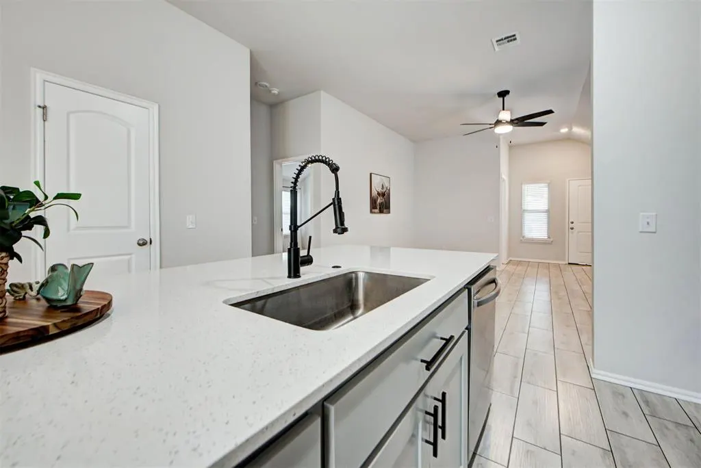 Photo 12 — 4804 Crystal Hill Drive, Oklahoma City, OK 73179