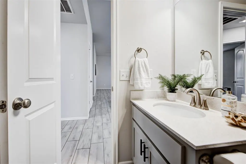 Photo 33 — 4804 Crystal Hill Drive, Oklahoma City, OK 73179