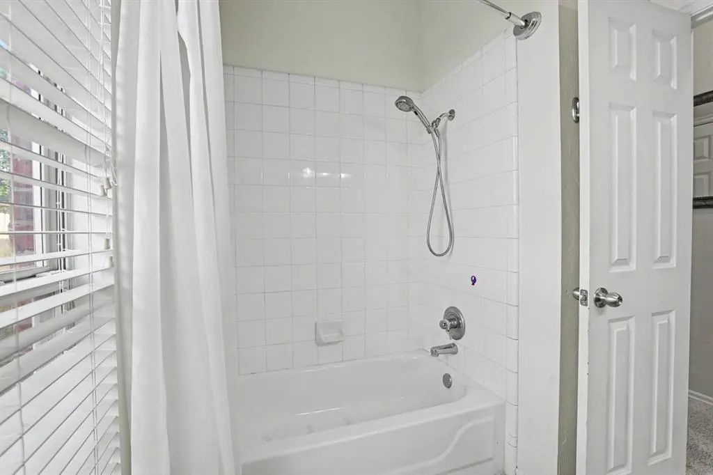 Photo 21 — 1832 Camden Way, Edmond, OK 73013