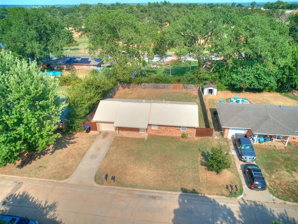 Photo 7 — 16 Sue Lane, McLoud, OK 74851