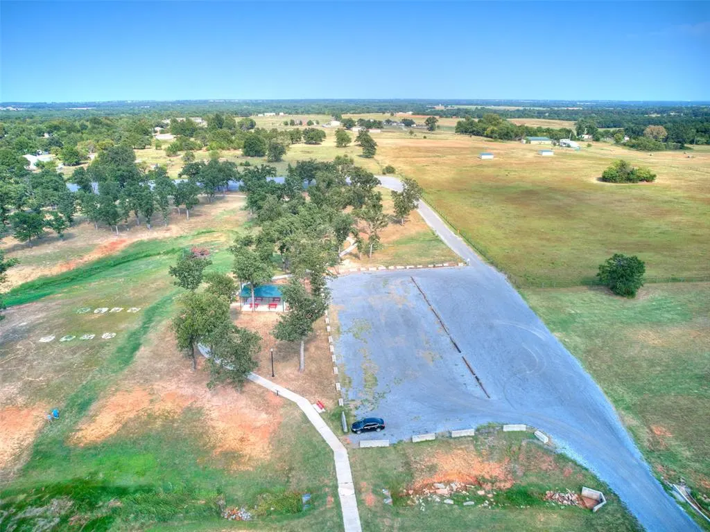 Photo 12 — 16 Sue Lane, McLoud, OK 74851